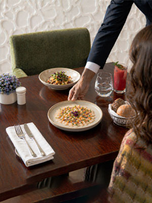 Why4 at The Lagoon Restaurant Sharjah